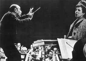Scenes from Tchaikovsky&rsquo;s Eugene Onegin and Verdi&rsquo;s Aida filmed in Tanglewood with the Boston Symphony Orchestra under Erich Leinsdorf for the BELL TELEPHONE HOUR