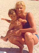 Jane was a swimmer in the 100-meter free style and crawl, and trained in competitive swimming and water ballet.